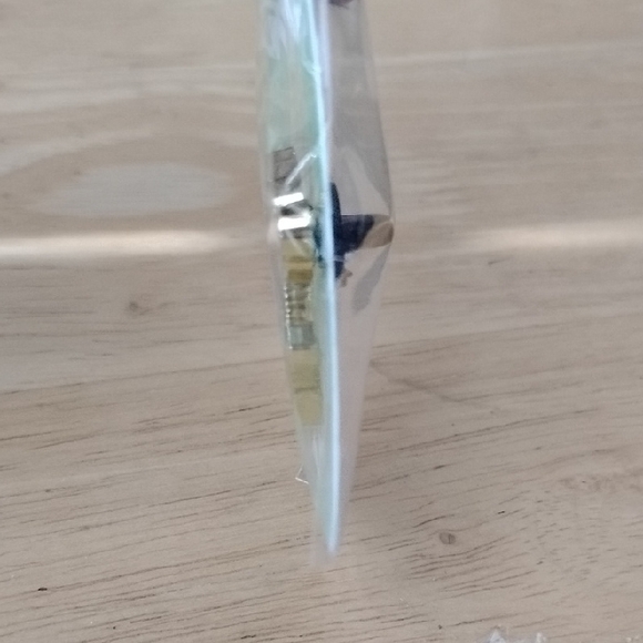 Blizzard Overwatch Collector's Pin - Gold and Black - Picture 3 of 4